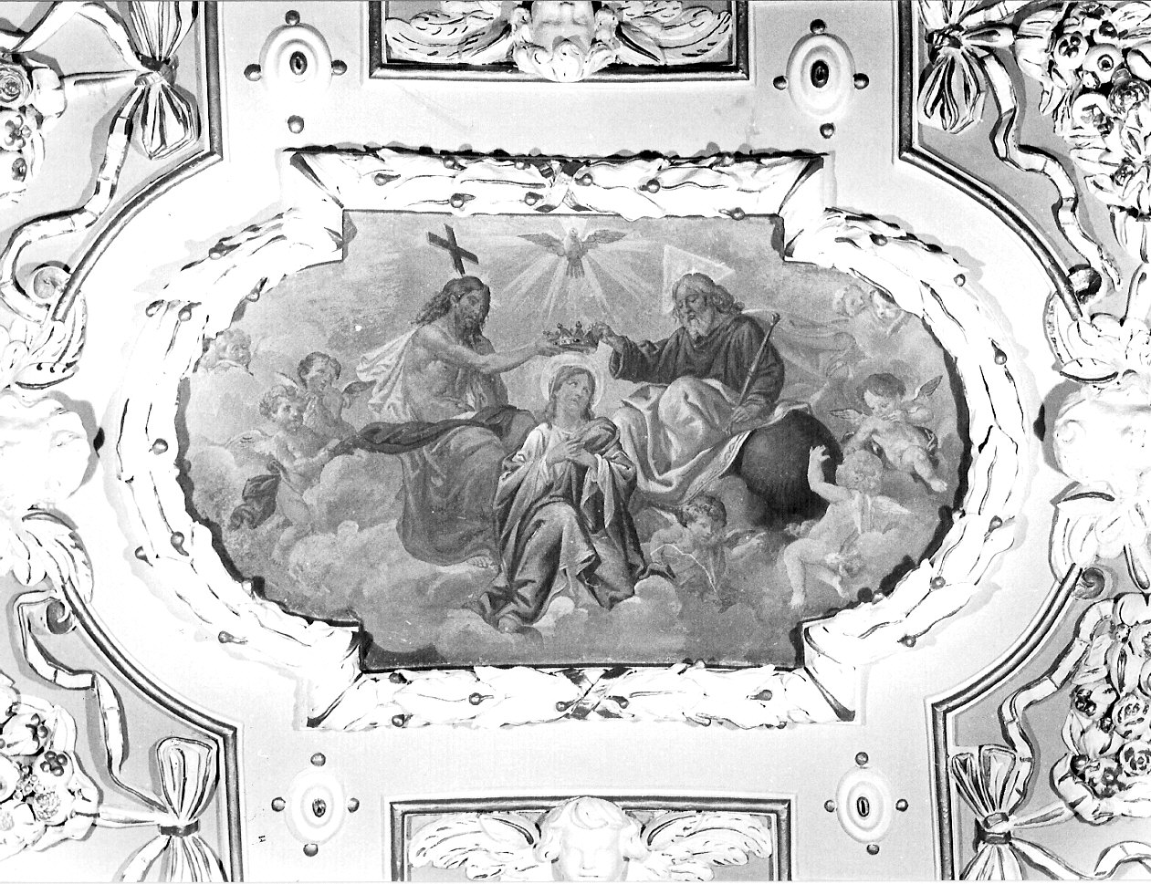 incoronazione di Maria Vergine (decorazione plastico-pittorica, elemento d'insieme) di Radice Casimiro (sec. XIX)