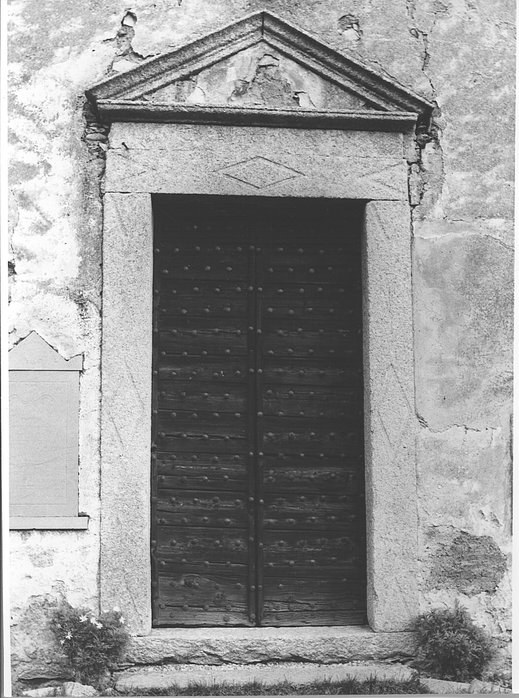 portale, opera isolata - bottega lombarda (sec. XVII)