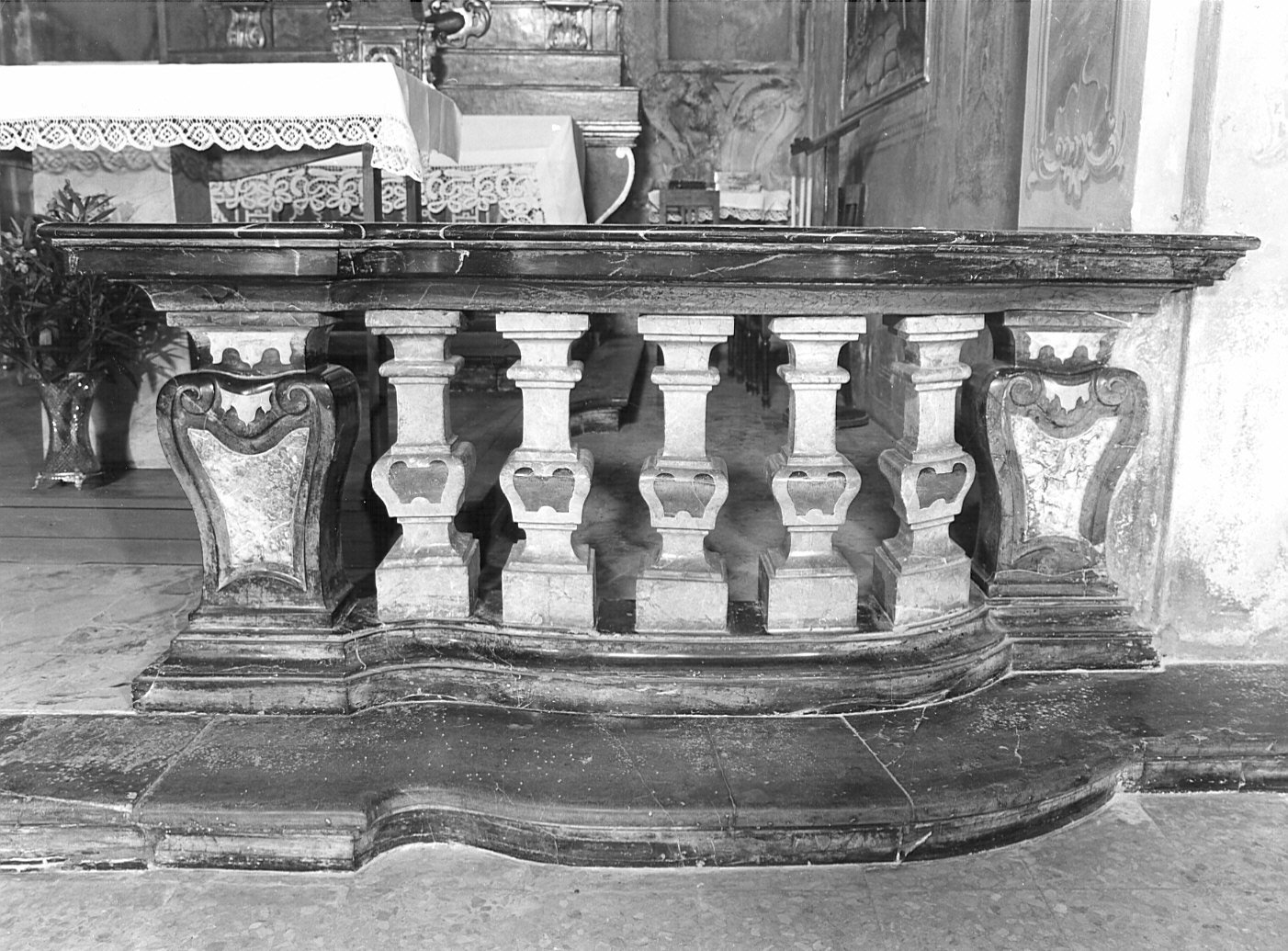 balaustrata - bottega lombarda (sec. XVIII)