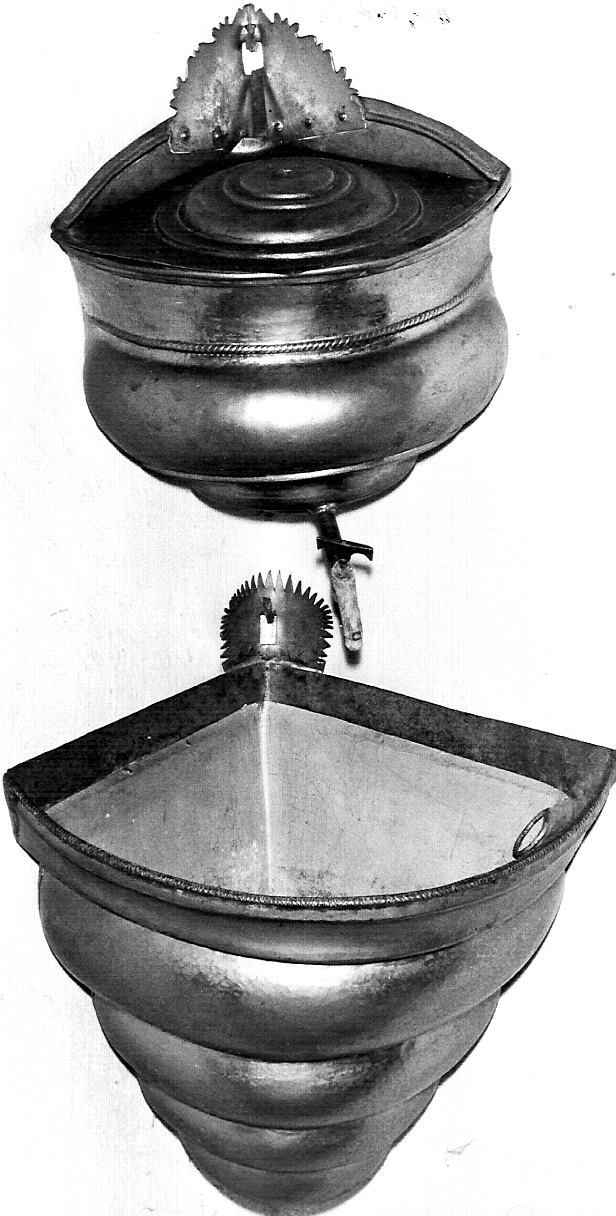 lavabo - a parete, opera isolata - bottega lombarda (sec. XVII)