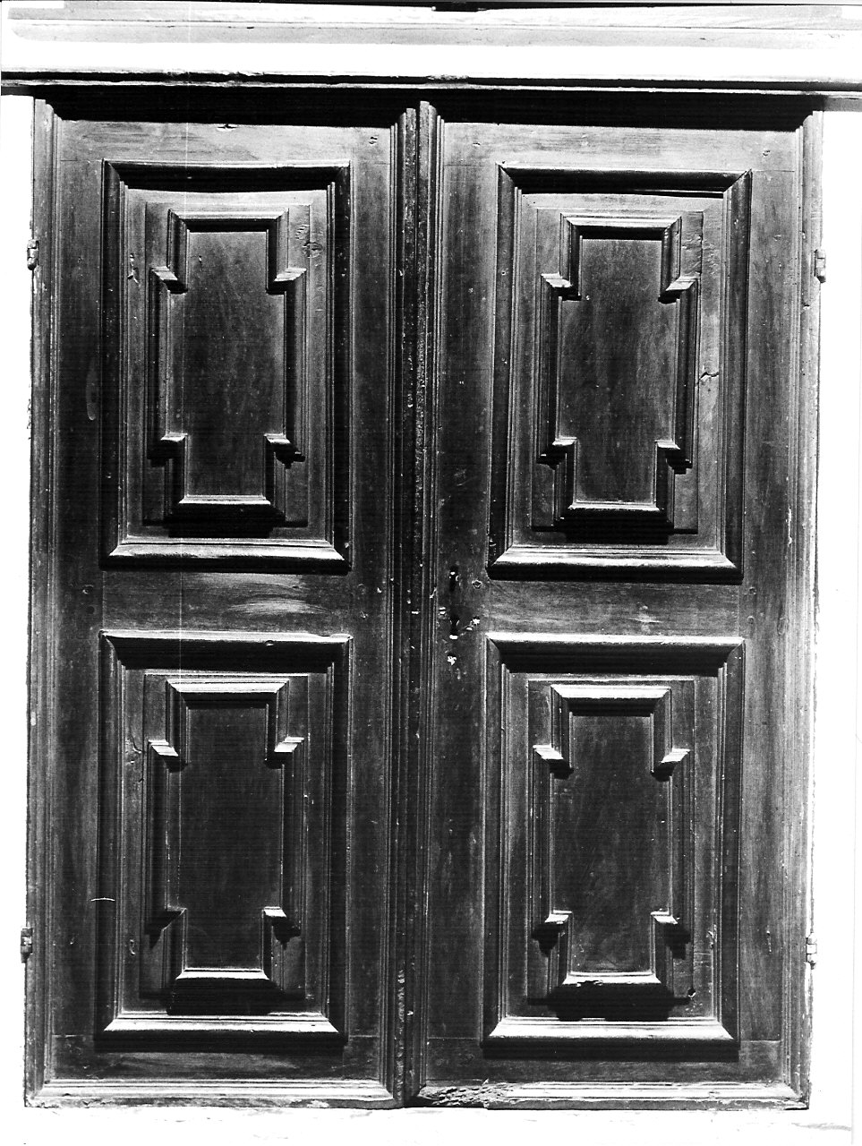 armadio - a muro, opera isolata - bottega lombarda (sec. XVII)