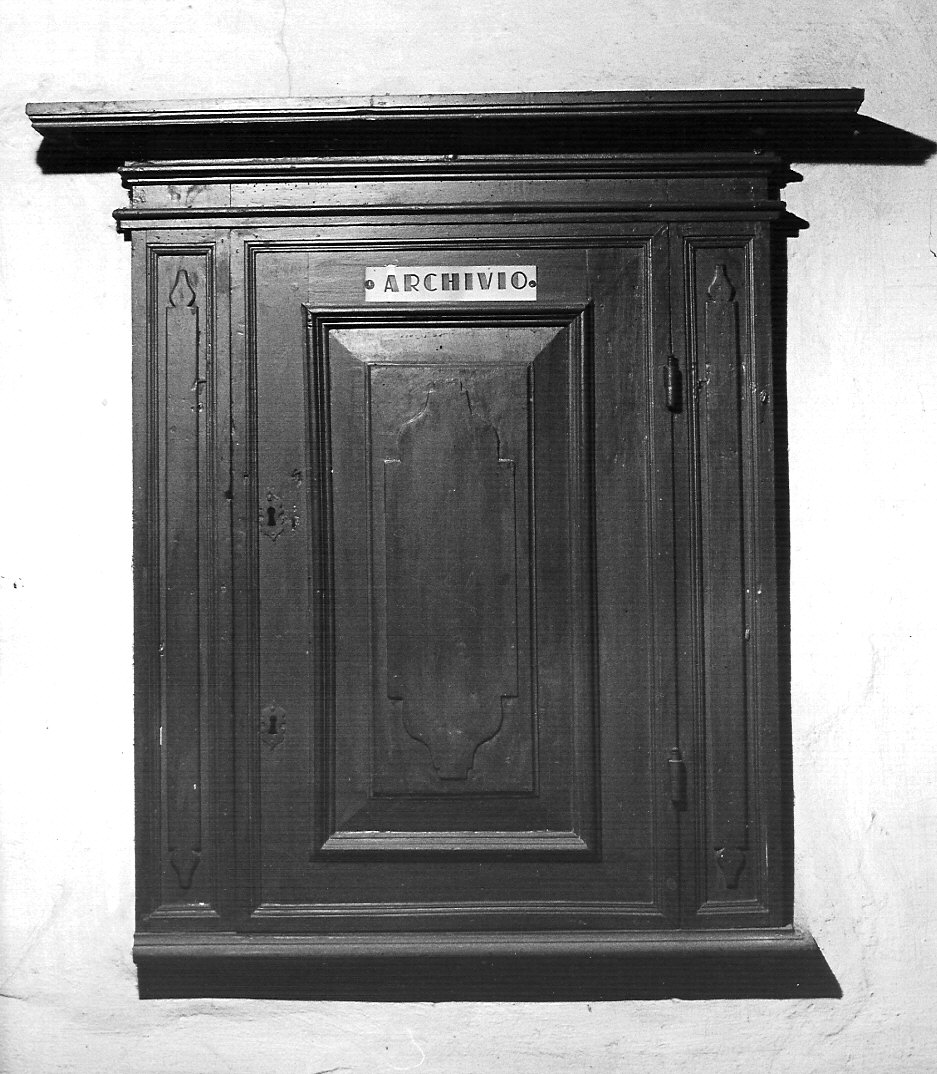 armadietto - a muro, opera isolata - bottega lombarda (sec. XVII)