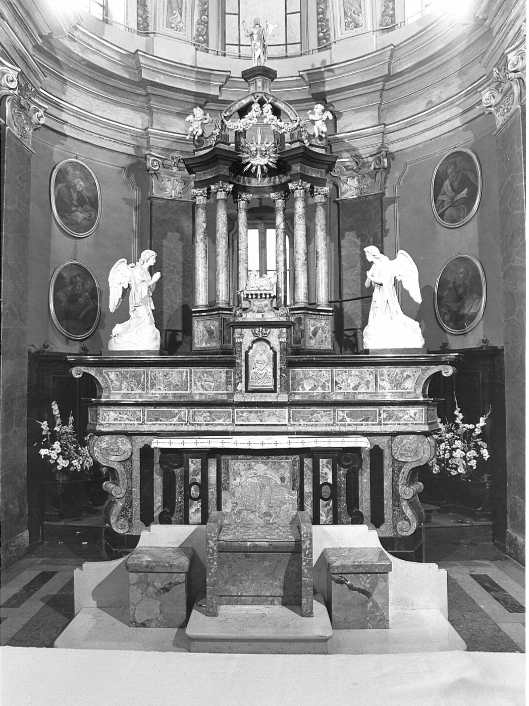 altare maggiore, insieme - bottega lombarda (fine sec. XVIII)