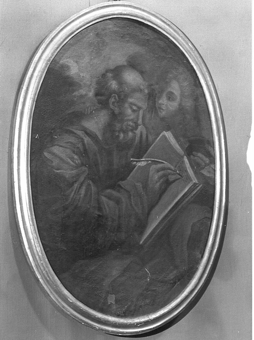 San Luca scrive il vangelo (dipinto, opera isolata) - bottega lombarda (sec. XVII)