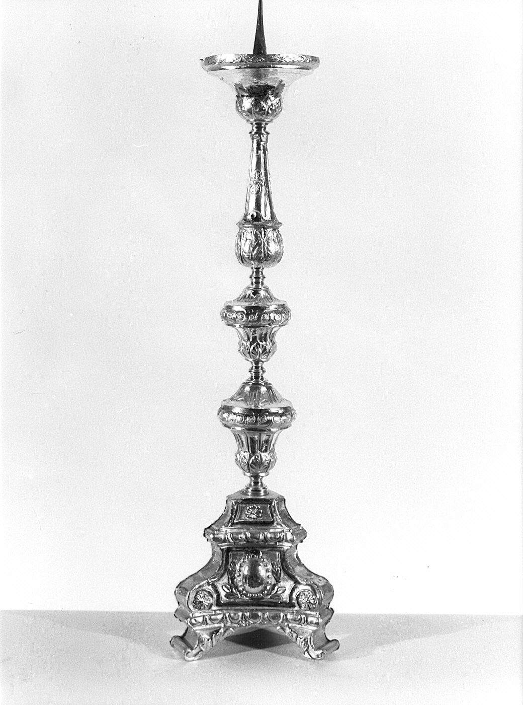 candeliere, serie - bottega lombarda (fine/inizio secc. XVIII/ XIX)