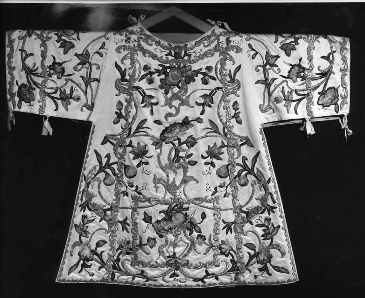 tunicella, coppia - manifattura italiana (prima metà sec. XVIII)