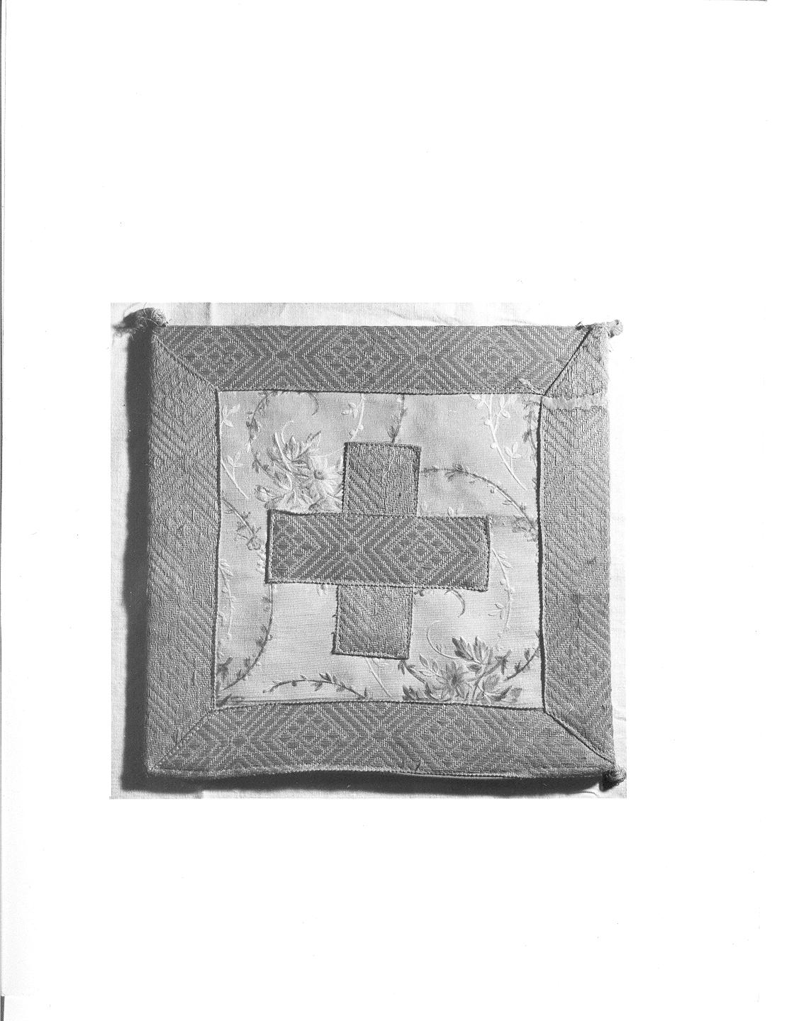 paramento liturgico, insieme - manifattura lombarda (sec. XVIII)