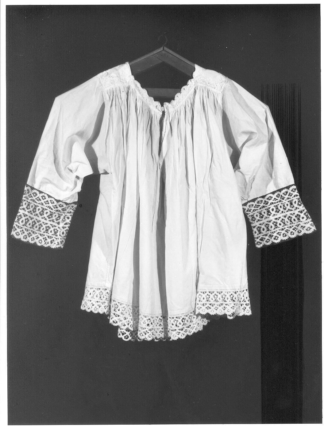 camice ecclesiastico, opera isolata - manifattura lombarda (sec. XX)