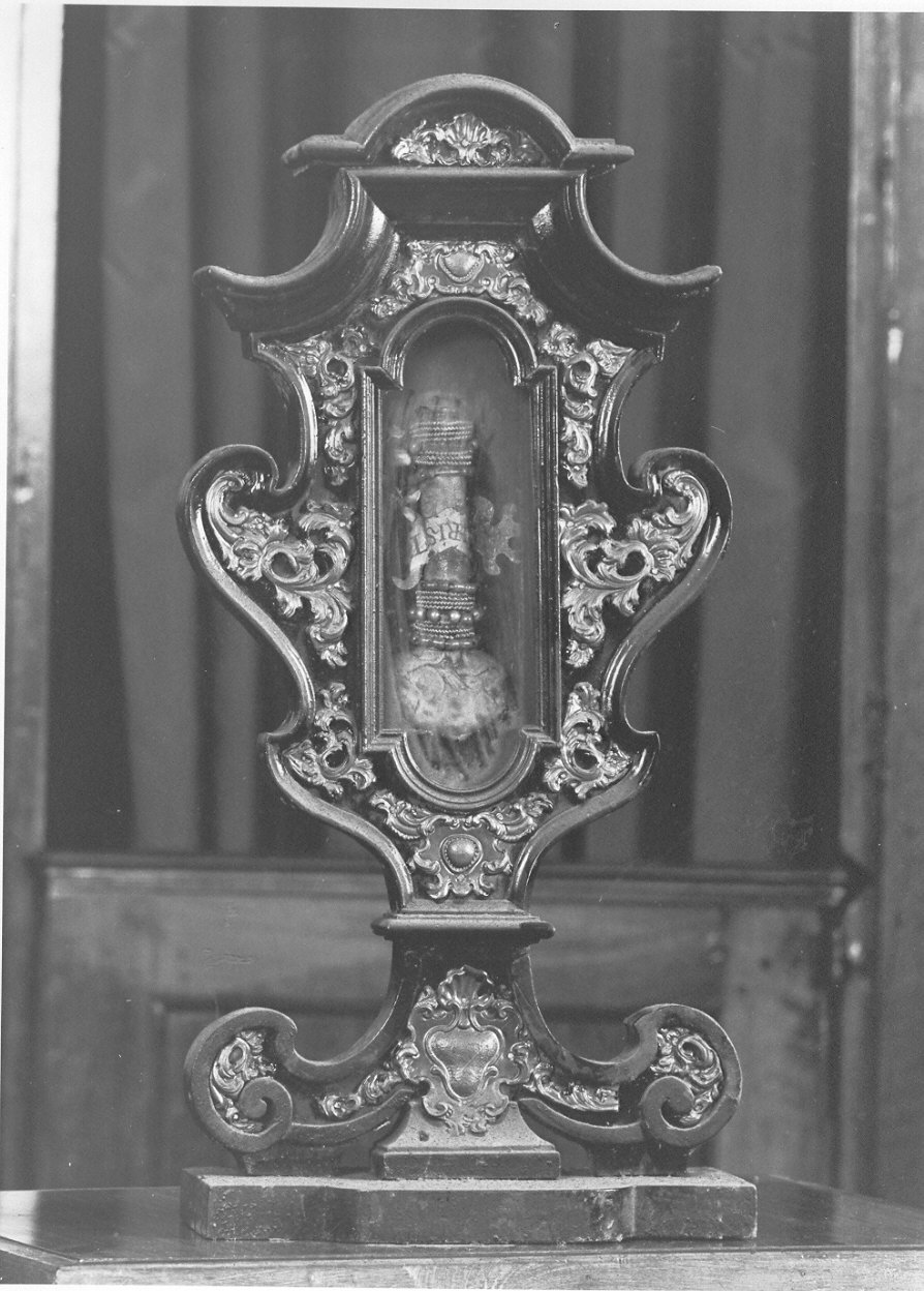 reliquiario a teca, coppia - ambito lombardo (fine/inizio secc. XVII/ XVIII)