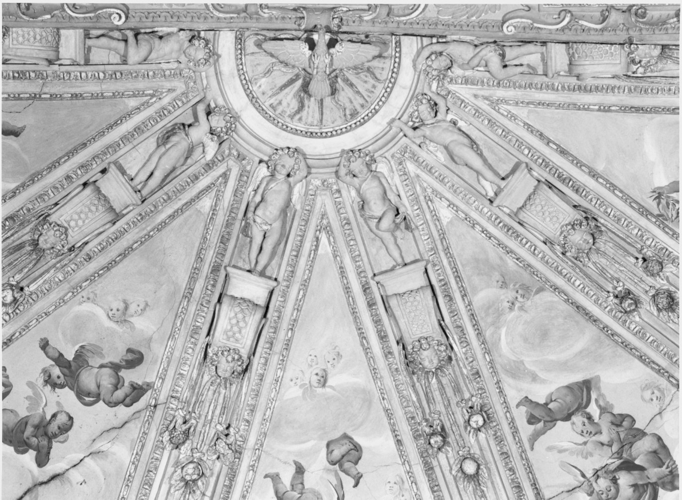 decorazione plastica, complesso decorativo - bottega lombarda (sec. XVII)