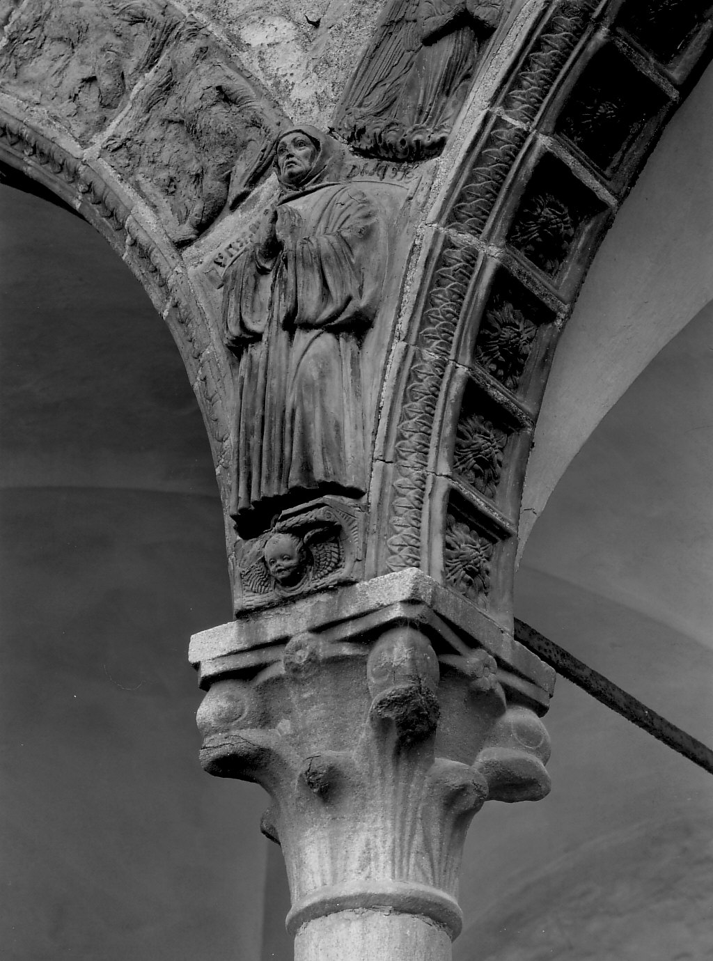 angeli (decorazione plastica) - bottega lombarda (seconda metà sec. XV)