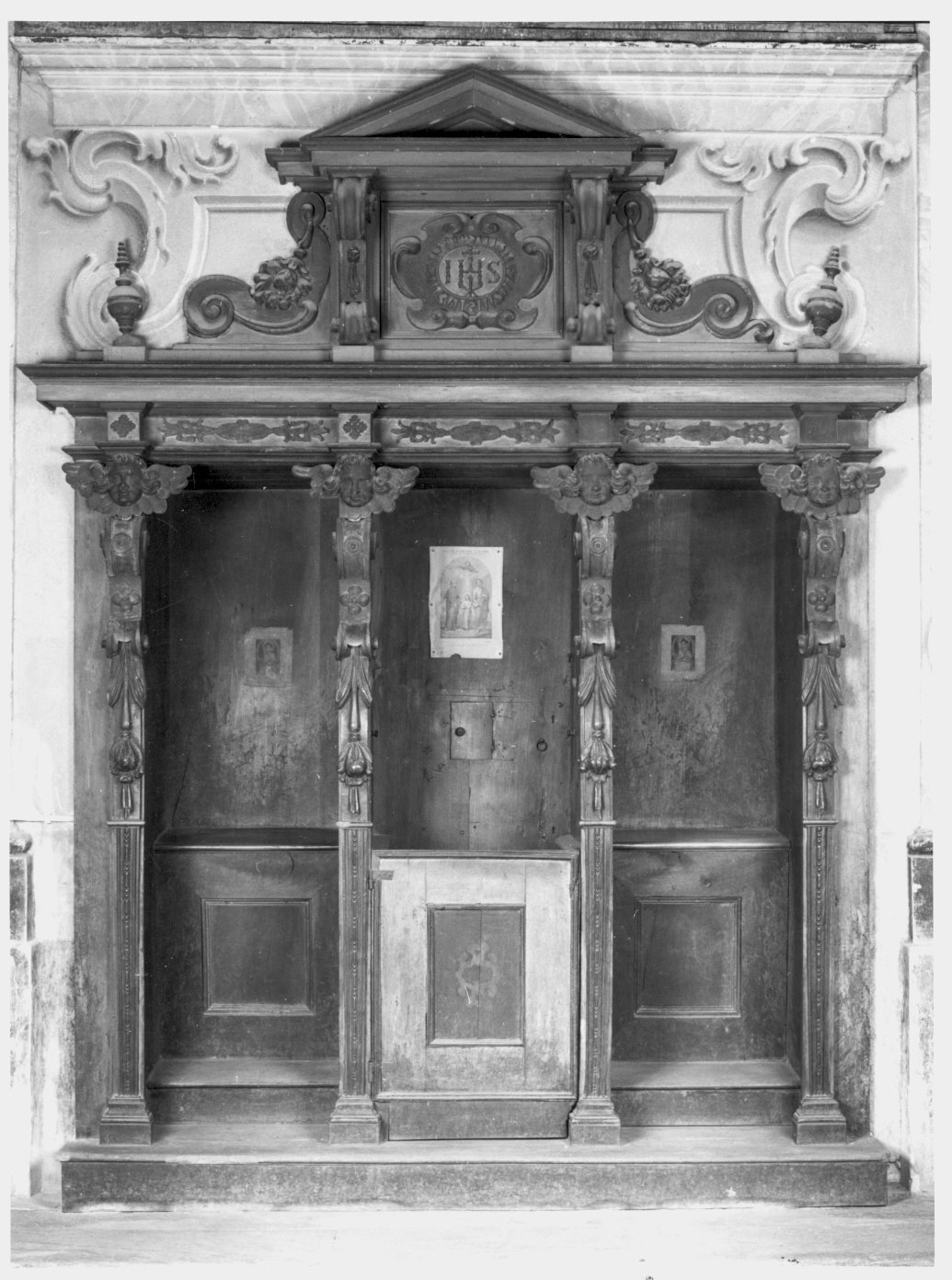 confessionale, serie - bottega valtellinese (fine/inizio secc. XVII/ XVIII)