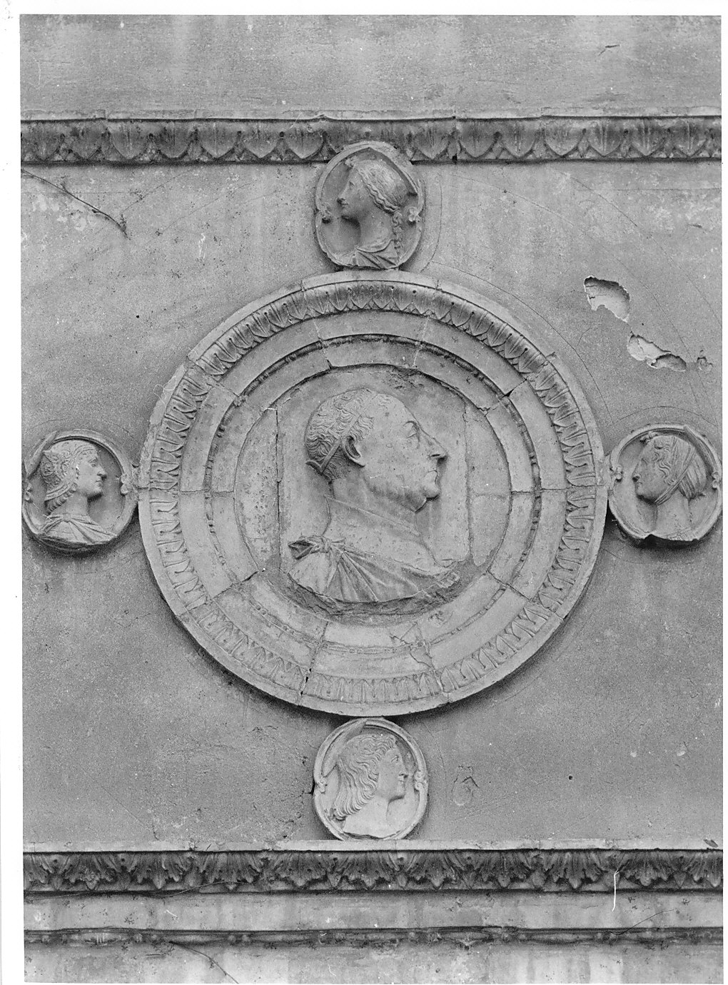 testa di Tullio Ostilio (decorazione plastica, opera isolata) - bottega lombarda (fine/inizio secc. XV/ XVI)