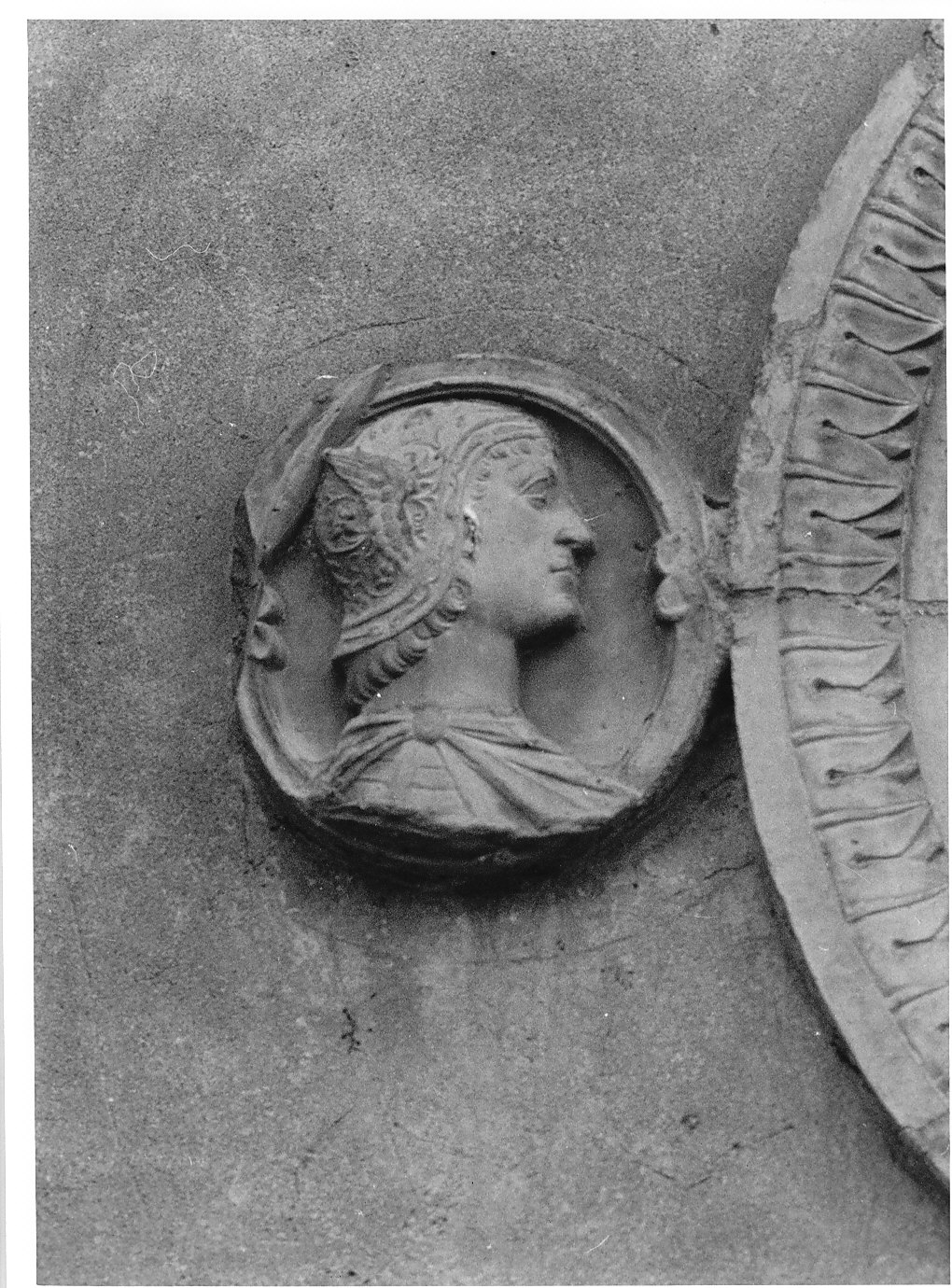 santo (decorazione plastica, opera isolata) - bottega lombarda (fine/inizio secc. XV/ XVI)