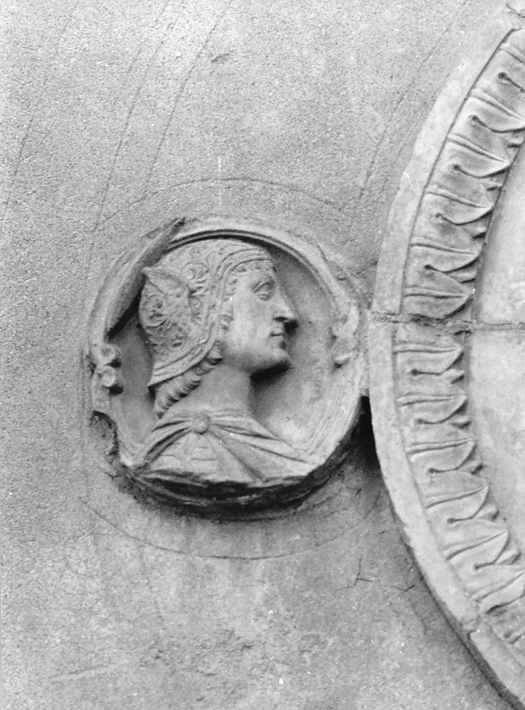 santo (decorazione plastica, opera isolata) - bottega lombarda (fine/inizio secc. XV/ XVI)