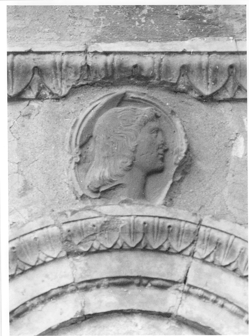 santo (decorazione plastica, opera isolata) - bottega lombarda (fine/inizio secc. XV/ XVI)