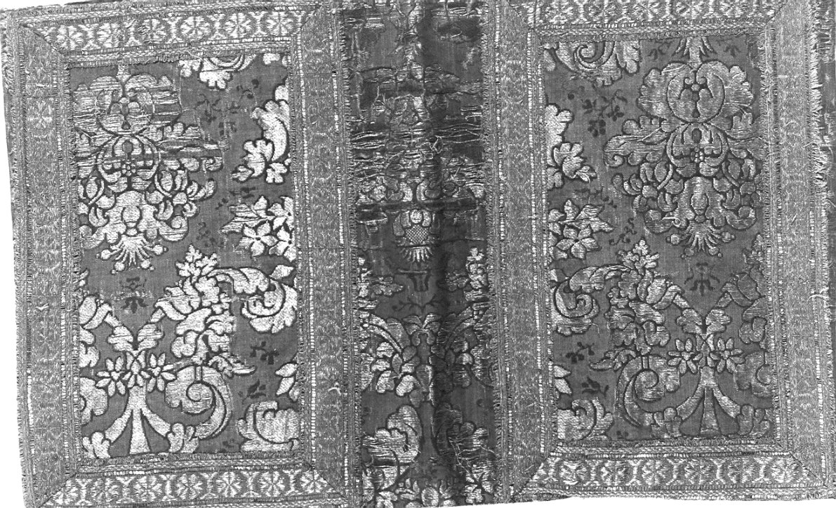 coperta di libro liturgico, opera isolata - manifattura italiana (sec. XVII)