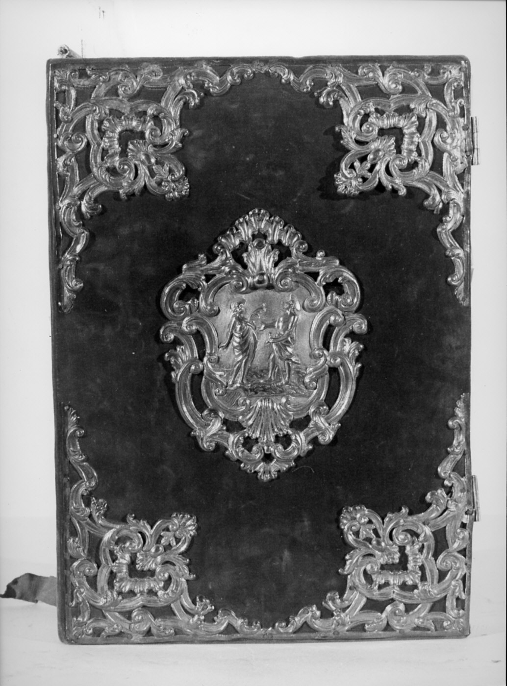 coperta di libro liturgico, opera isolata - bottega lombarda (sec. XVIII)