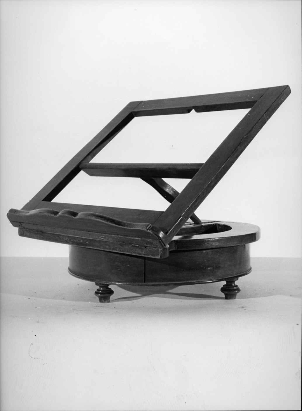 leggio da tavolo, opera isolata - bottega lombarda (sec. XIX)