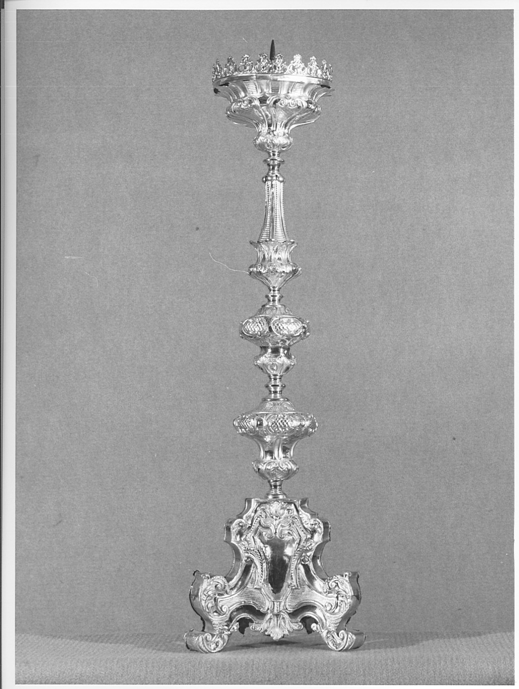 candeliere d'altare, serie - bottega lombarda (seconda metà sec. XVIII)