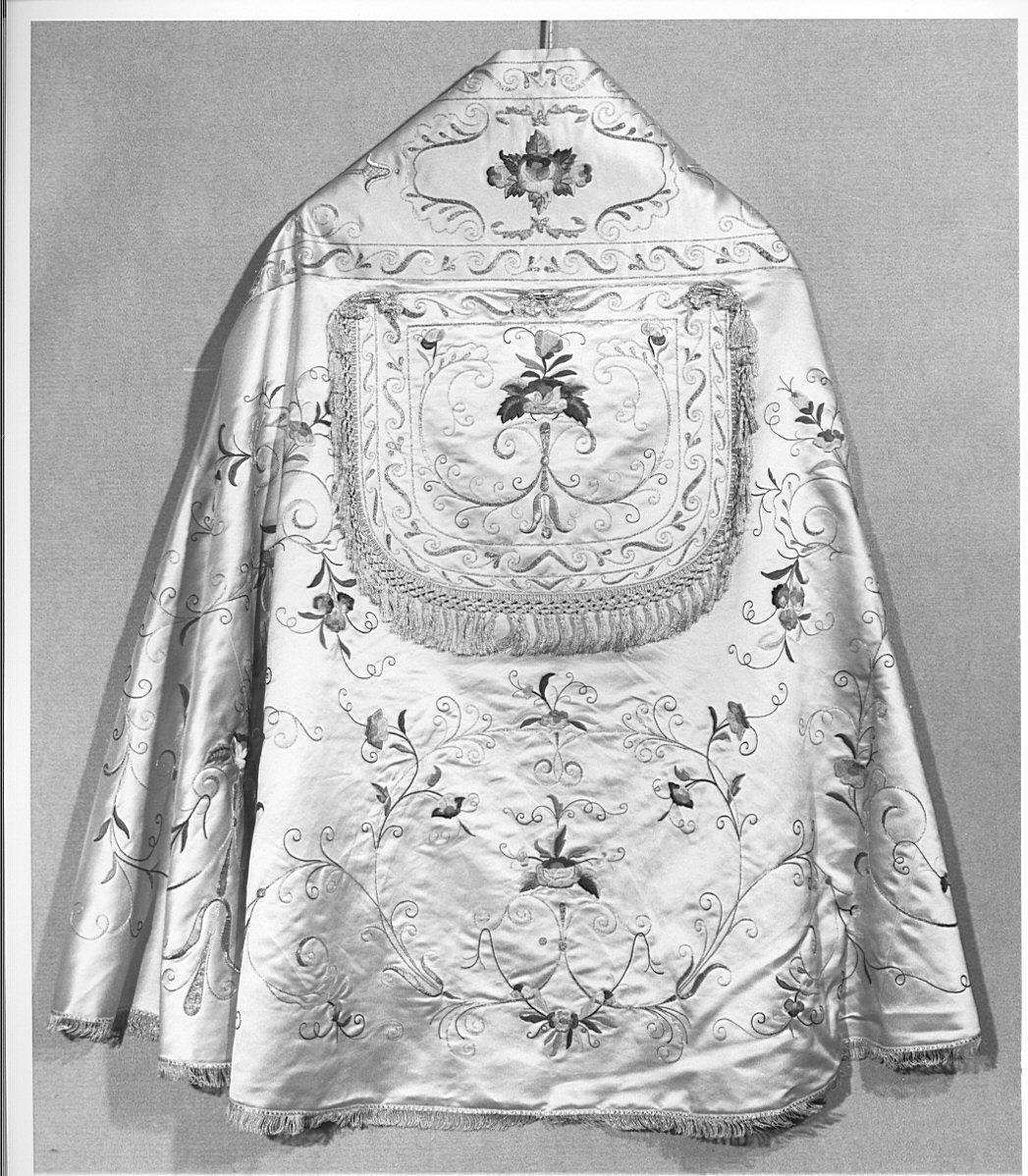 piviale, elemento d'insieme - manifattura italiana (seconda metà sec. XIX)