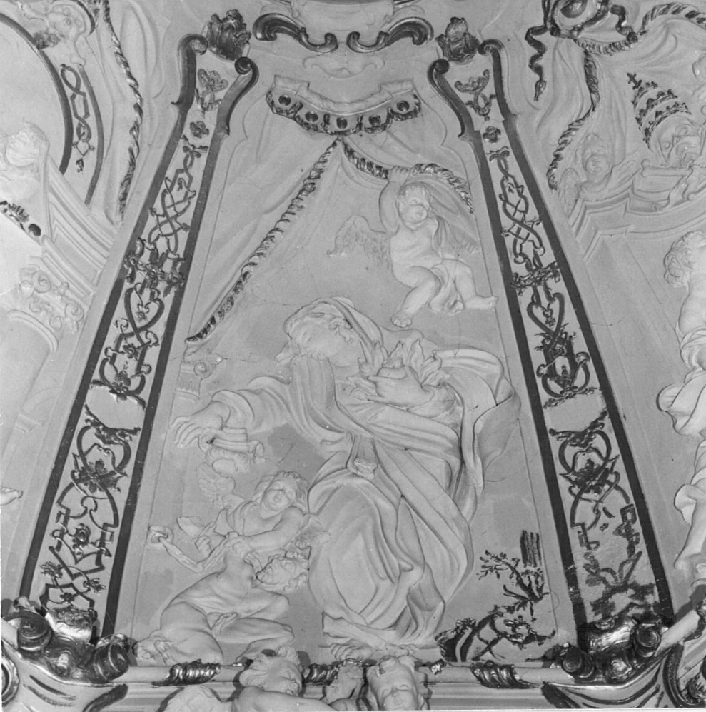 Figura femminile e tre figure minori, Figura femminile e tre figure minori (decorazione plastica, elemento d'insieme) - bottega lombarda (sec. XVIII)