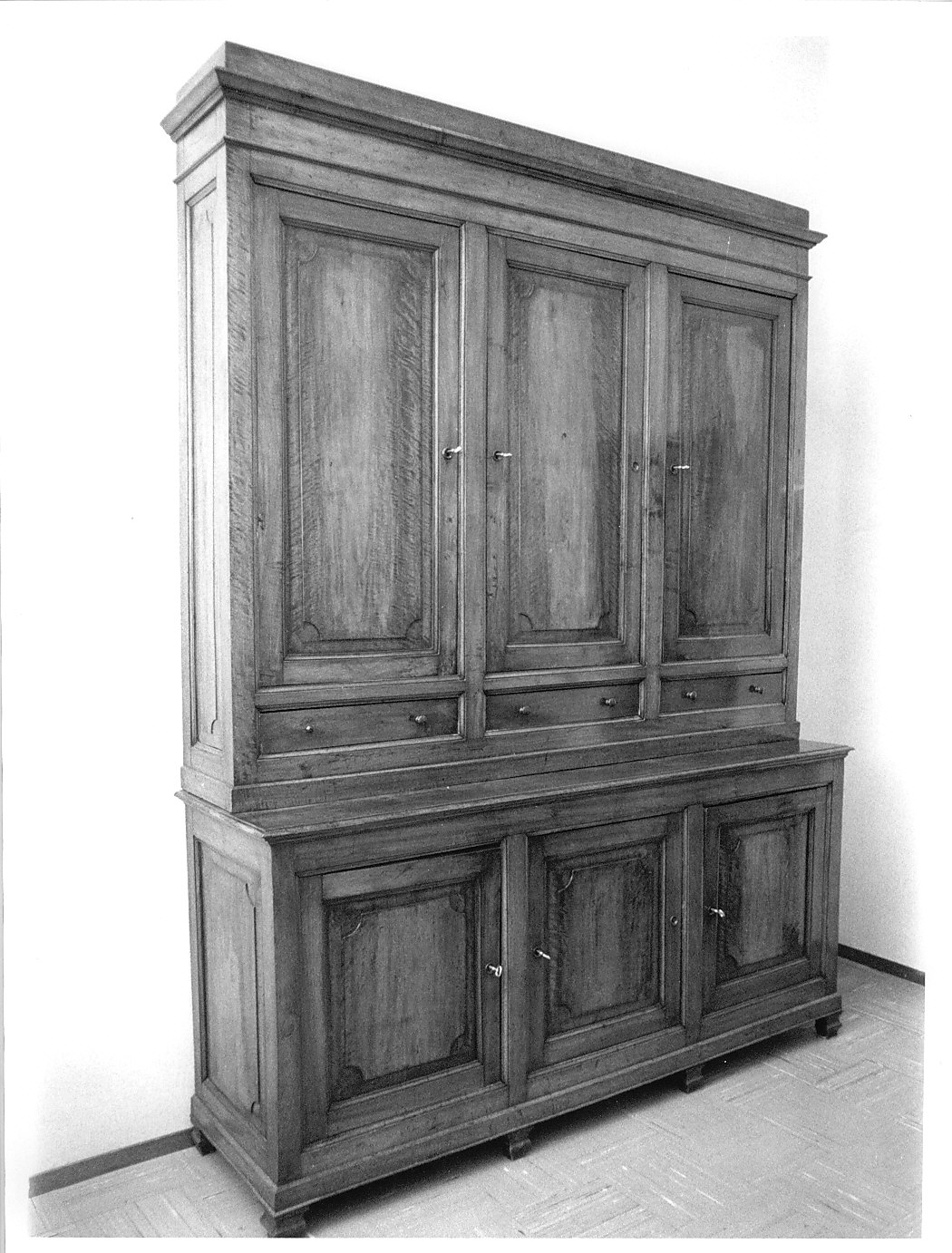 armadio, opera isolata - bottega pavese (sec. XIX)