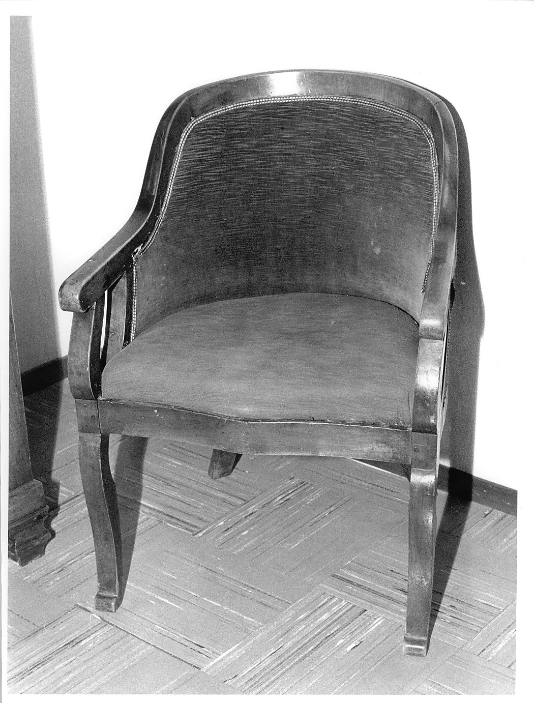 poltrona - a pozzetto, opera isolata - bottega pavese (prima metà sec. XIX)