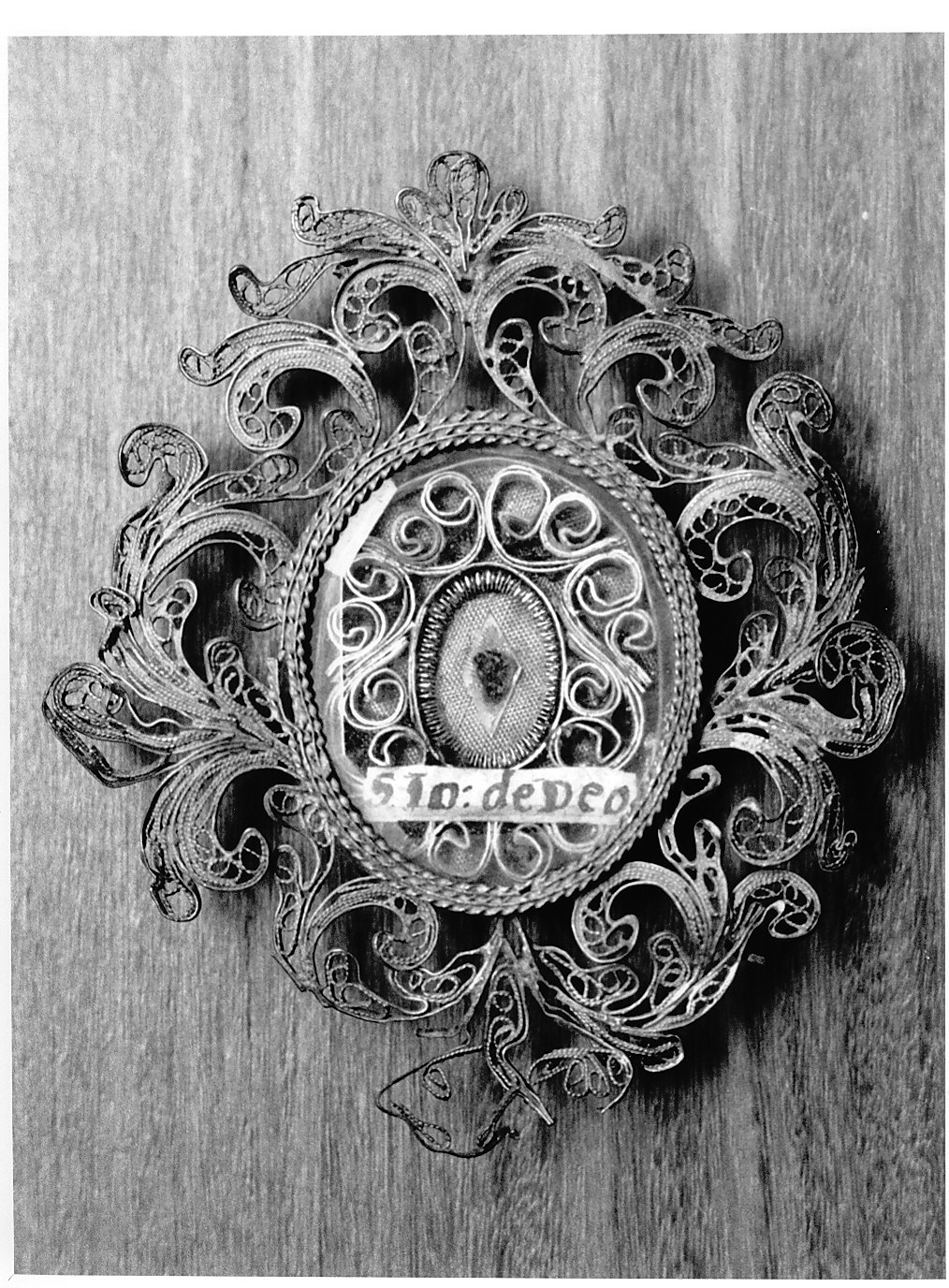 reliquiario - a medaglione, opera isolata - bottega lombarda (sec. XVIII)