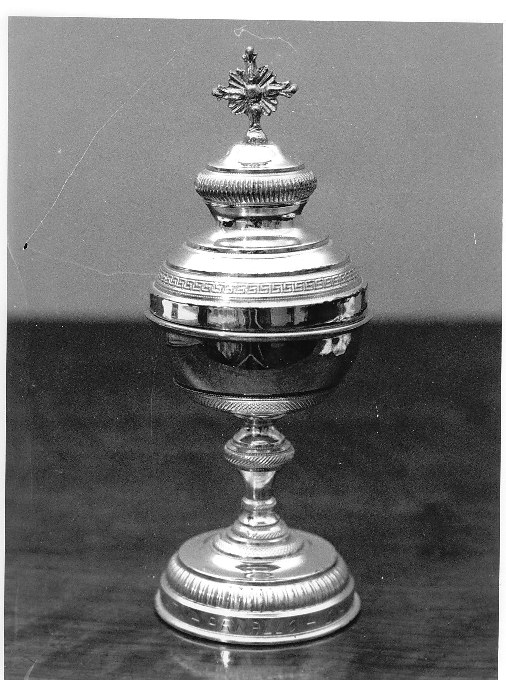 pisside, opera isolata - bottega lombarda (prima metà sec. XX)