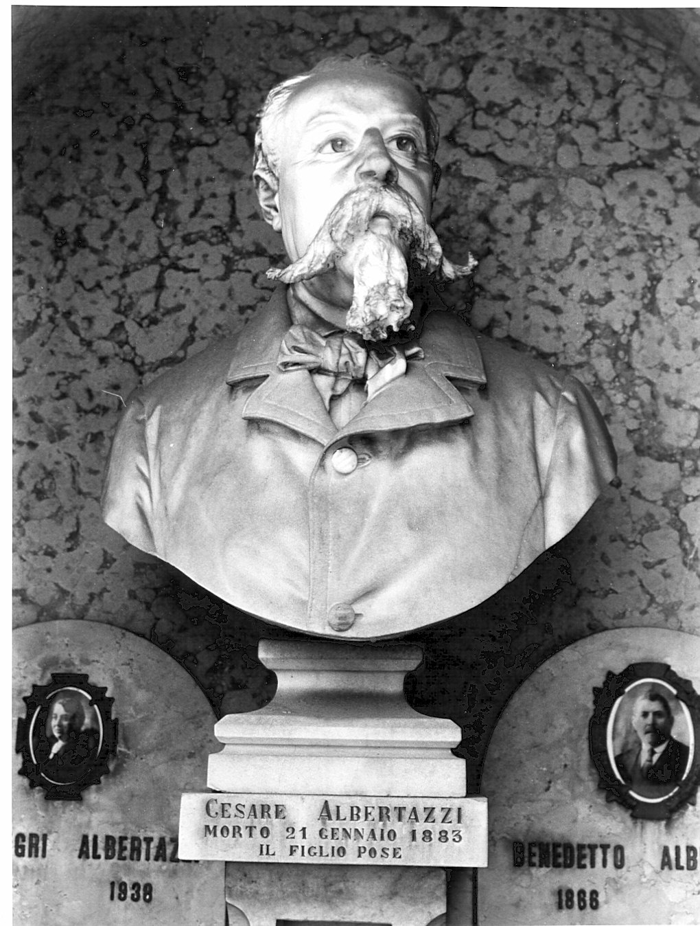 ritratto d'uomo (statua) - bottega lombarda (fine sec. XIX)