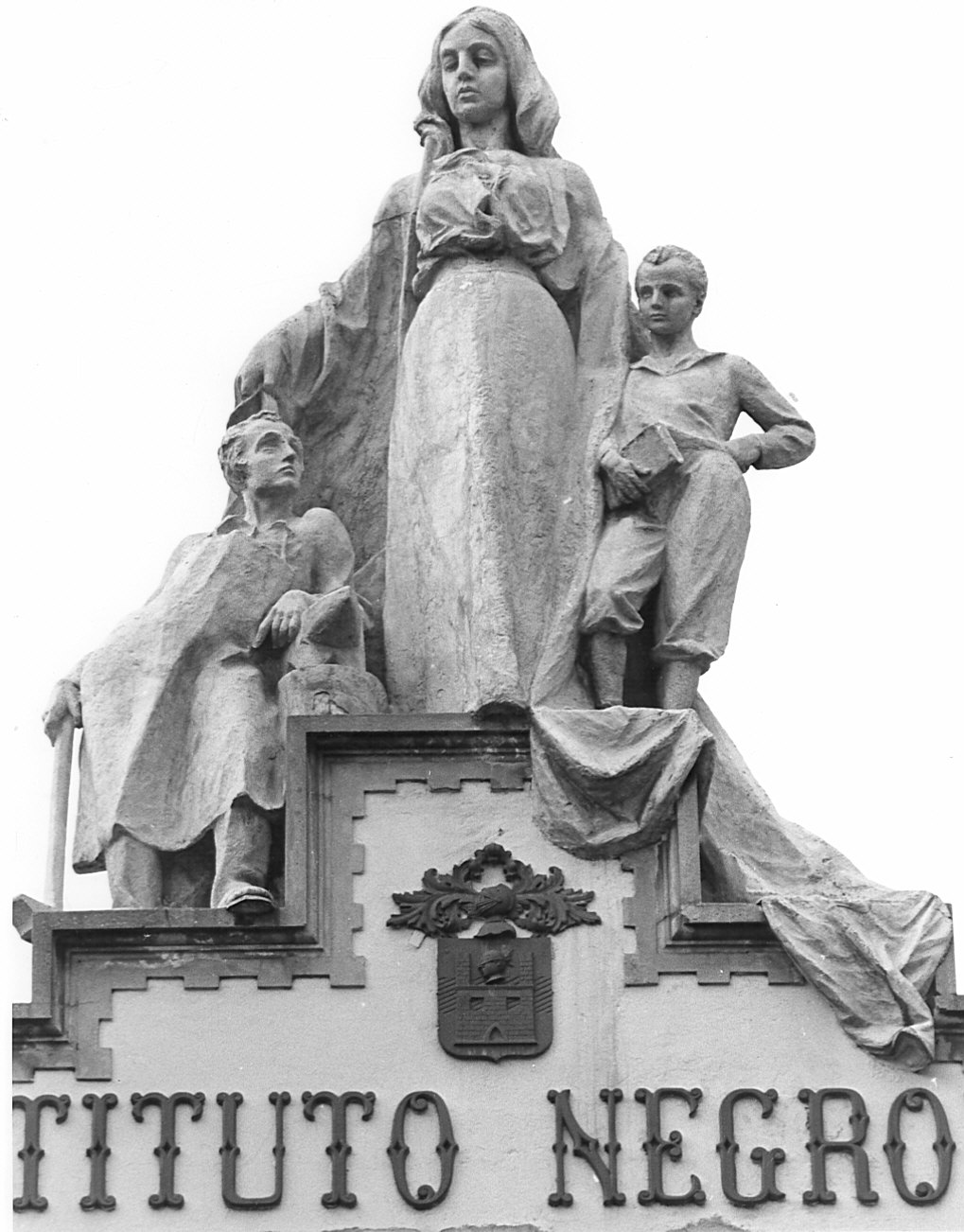 gruppo scultoreo - bottega pavese (sec. XX)