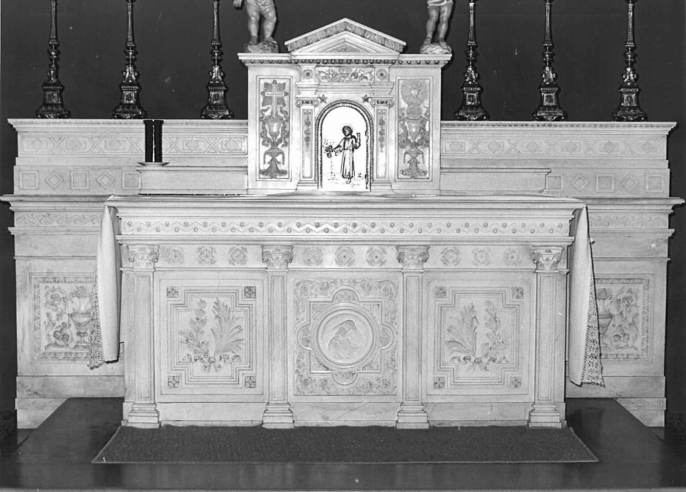 altare maggiore di Ditta fratelli Catella (sec. XX)