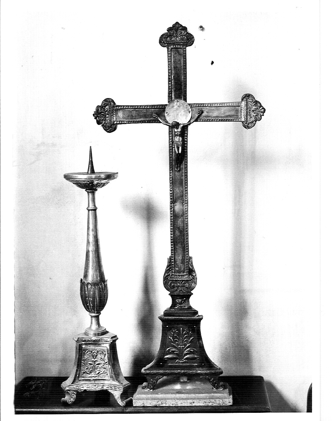 candeliere d'altare, serie - bottega lombarda (inizio sec. XIX)