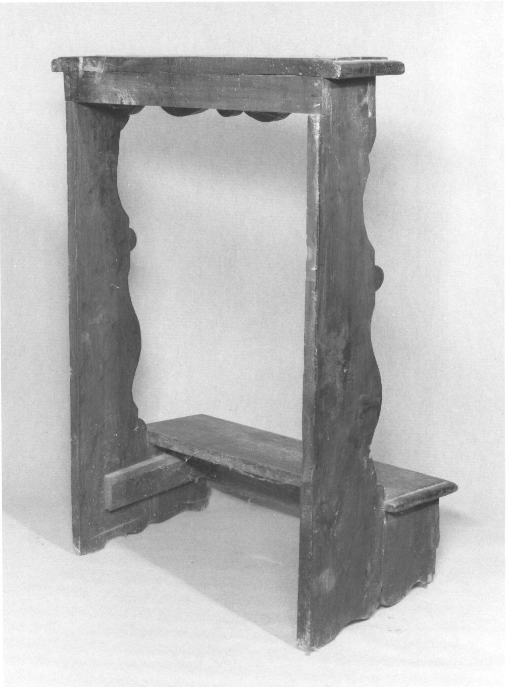 inginocchiatoio, opera isolata - bottega lombarda (sec. XVIII)