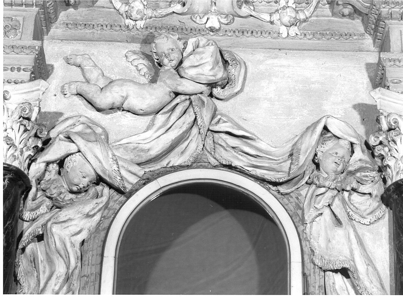 angeli (decorazione plastica) - bottega lombarda (prima metà sec. XVIII)