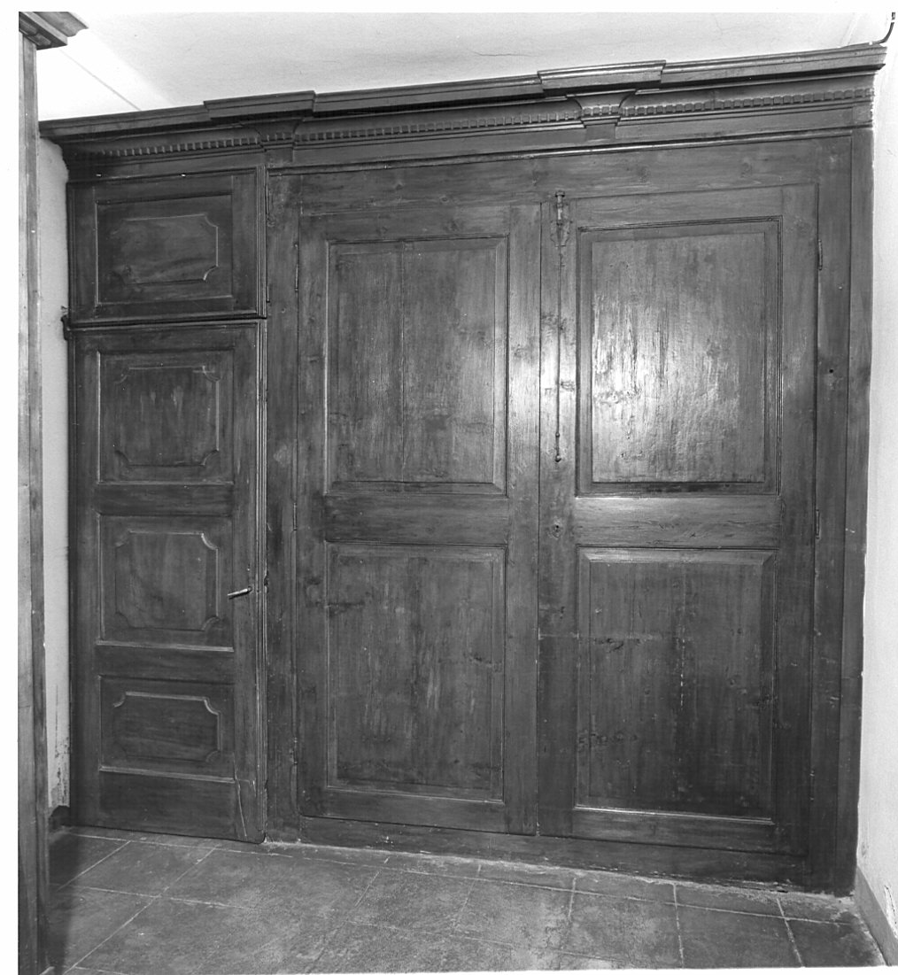 armadio - bottega lombarda (prima metà sec. XX)