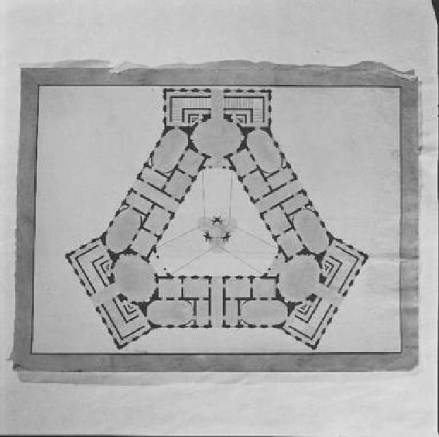 pianta per una cisterna entro palazzo pubblico (disegno) di Niccolai Nicola (sec. XVIII)