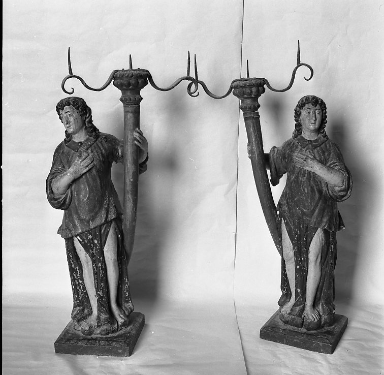 statuetta portacandelabro, coppia - bottega emiliana (sec. XVII)