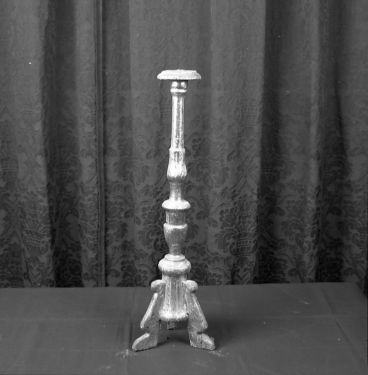 candeliere d'altare, serie - produzione marchigiana (sec. XIX)