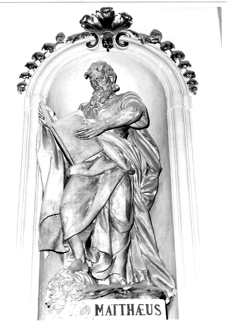 San Matteo Evangelista (statua, elemento d'insieme) di Fontana Domenico (fine sec. XVIII)