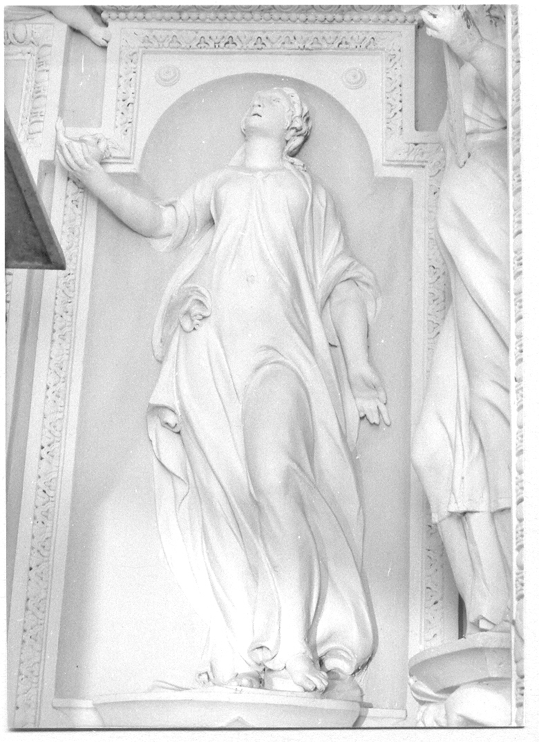 figura allegorica femminile (statua, elemento d'insieme) - bottega marchigiana (sec. XVII)