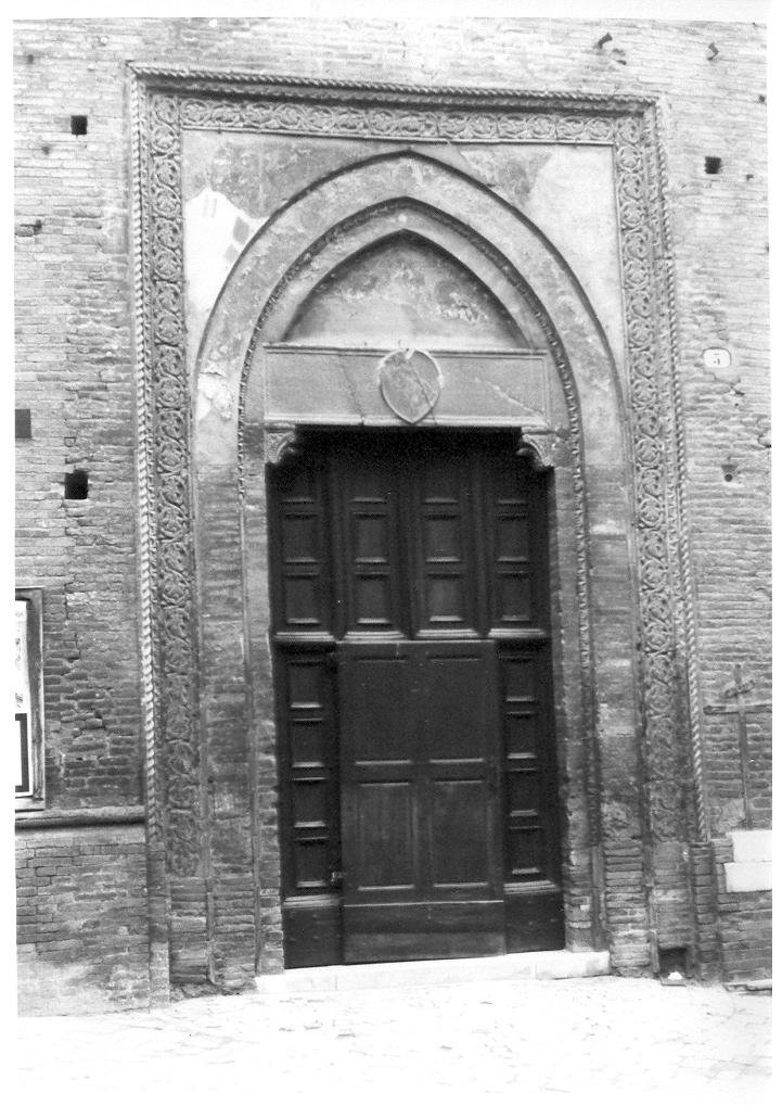 portale - ambito marchigiano (sec. XV)