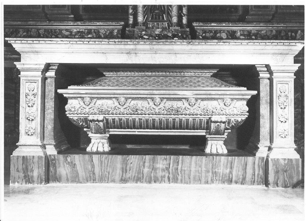sarcofago - a cassa, elemento d'insieme di Sacconi Giuseppe, Spagnolini Francesco (sec. XIX)