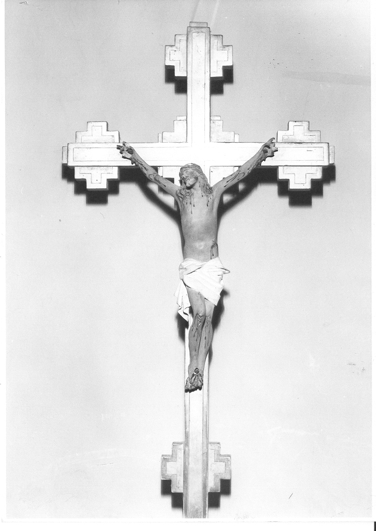 Cristo crocifisso (croce stazionale) di Orsolini Gaetano (secondo quarto sec. XX)