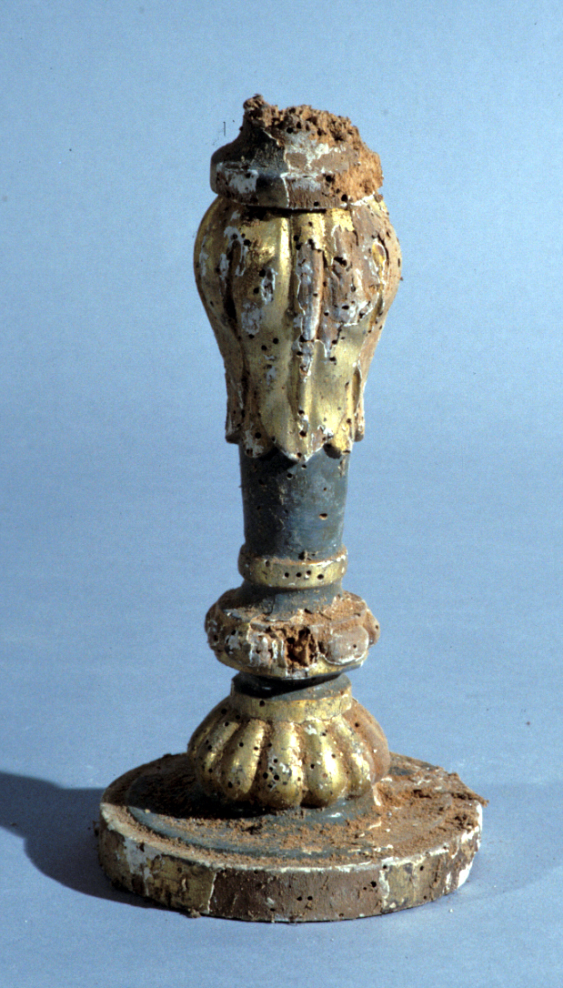 vaso d'altare con composizione floreale, frammento - bottega marchigiana (sec. XVIII)
