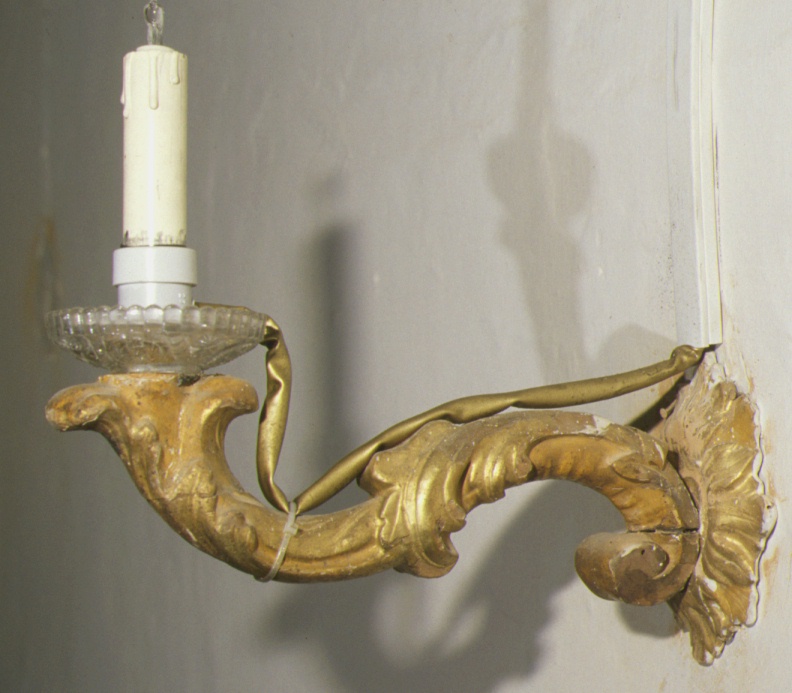 candeliere da parete, serie - ambito marchigiano (sec. XVII)