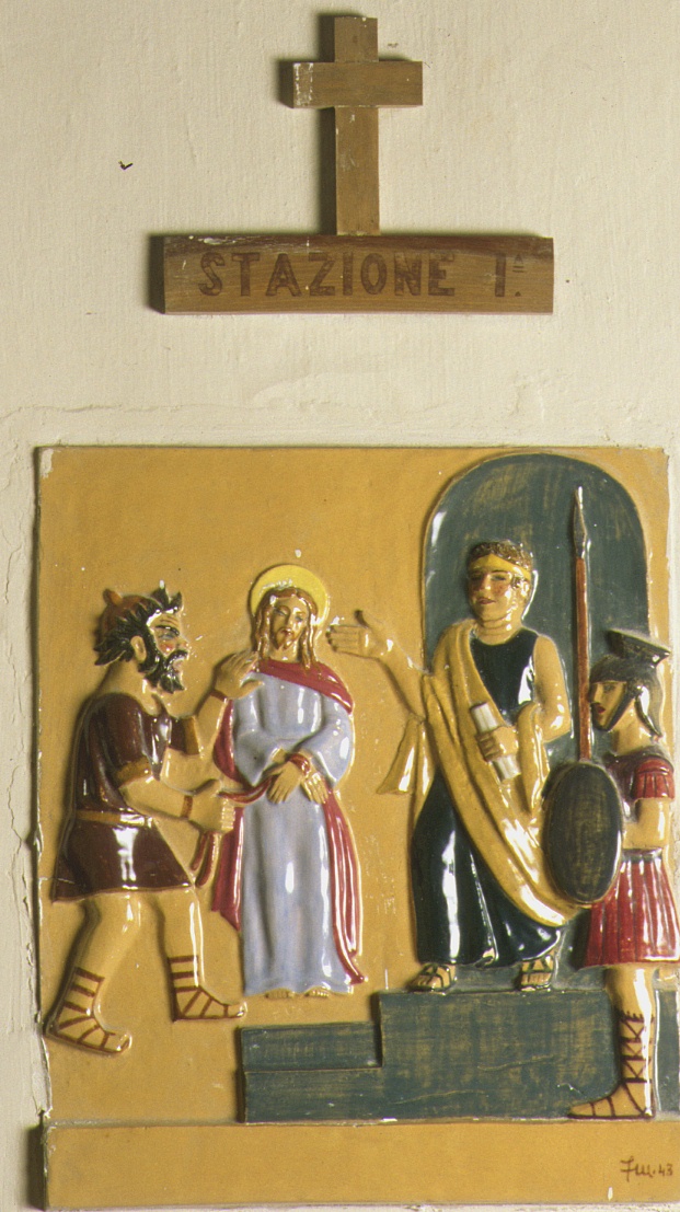 stazione VI: Gesù asciugato dalla Veronica (Via Crucis, elemento d'insieme) di Melis Federico (sec. XX)