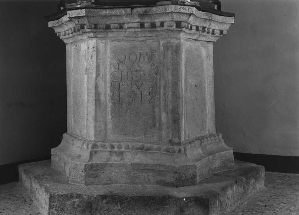 base di fonte battesimale - bottega marchigiana (sec. XVI)
