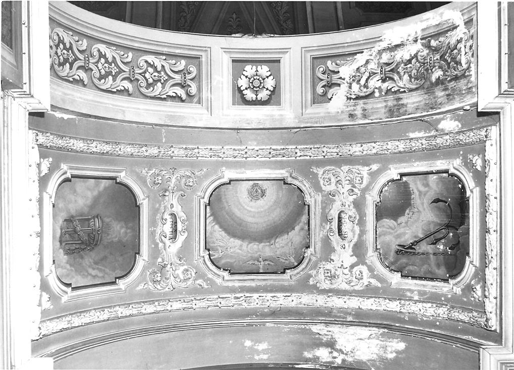 gloria d'angeli e colomba dello Spirito Santo (decorazione plastico-pittorica) di Achilli Nicola (inizio sec. XX)